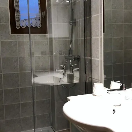 5 Pieces, 10 Pers Avec Balcons Et Jardin, Valloire, Proche Telesiege Et Navette Gratuite - Fr-1-263-465 *