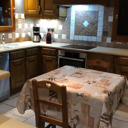 5 Pieces, 10 Pers Avec Balcons Et Jardin, Valloire, Proche Telesiege Et Navette Gratuite - Fr-1-263-465 Chalet *